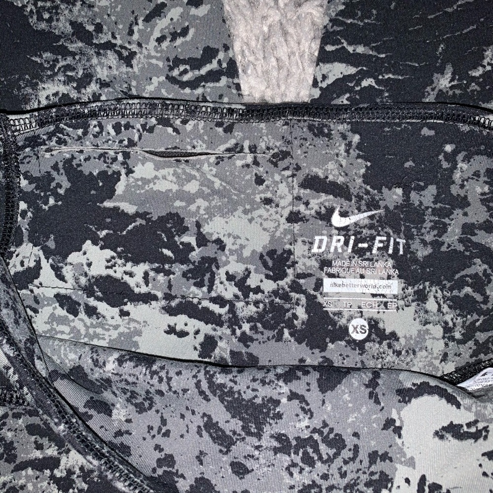 Nike Dri Fit Training Capri’s Marble size XS - Picture 4 of 4